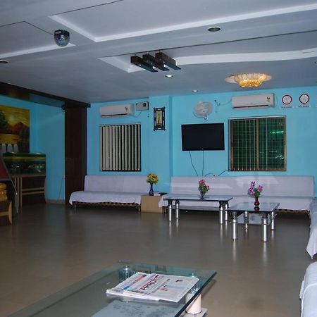 Hotel Om International Bodh Gaya Exterior photo